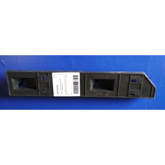 Кронштейн переднего бампера CK левый 1801470180