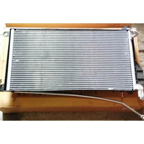 Радиатор кондиционера AMULET A15-8105010