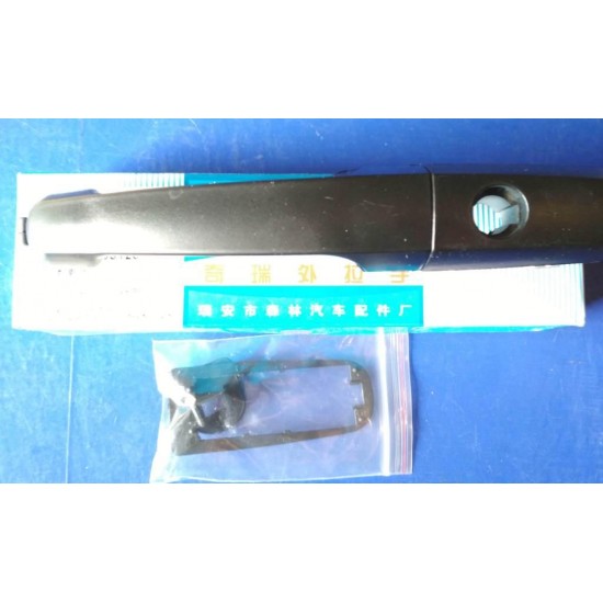 Ручка двери AMULET передняя наружная  правая A15-6105180-DQ