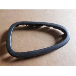 Облицовка внутренней ручки LANOS Т-150 левая  TF69Y0-6105453