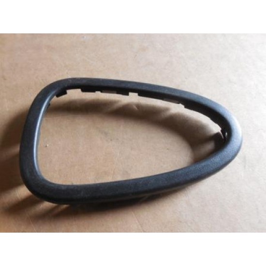 Облицовка внутренней ручки LANOS Т-150 правая  TF69Y0-6105455 (шт.)