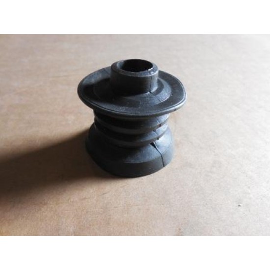 Отбойник заднего амортизатора LANOS ВЕРХНИЙ  96246673/96175444 (шт.)