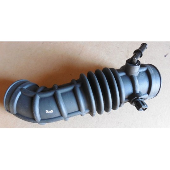 Патрубок воздушного фильтра AVEO 1,6 Genuine 96439858 (шт.)