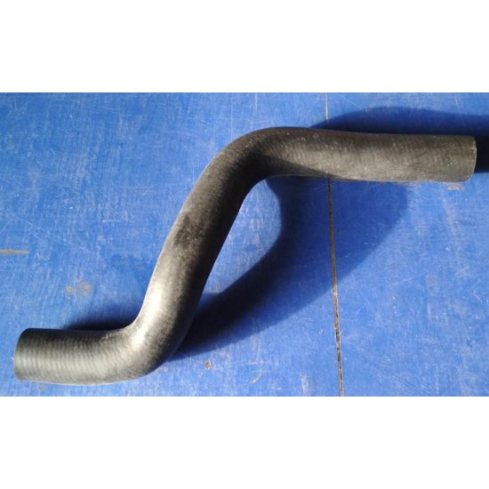 Патрубок радиатора LANOS 1.5 нижний 96350692 (шт.)