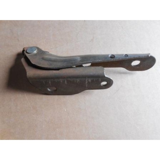 Петля капота LANOS левая "DM" 96303296 (шт.)