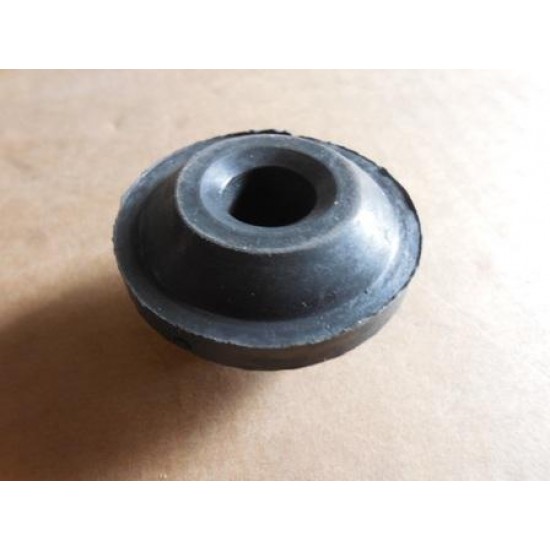 Подушка радиатора LANOS/AVEO/LACETTI нижняя Украина 96536643 (шт.)