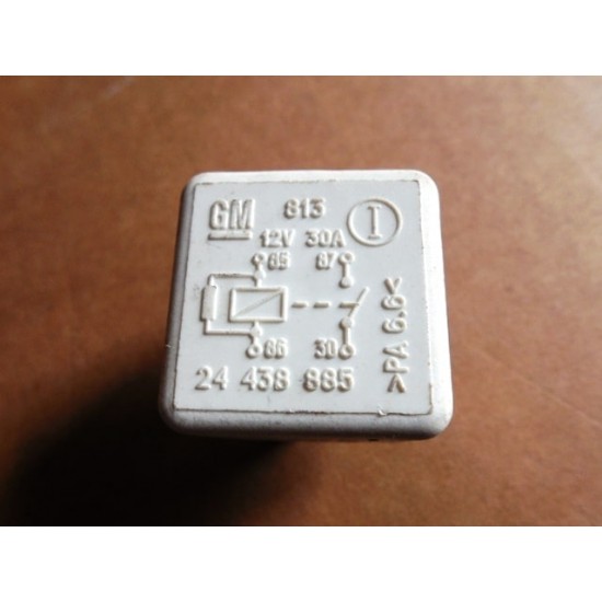 Реле блока LANOS 30А большое GM  94580702/90229205/24580683/13266315 (шт.)